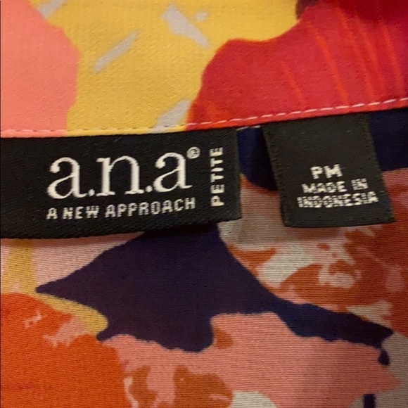 A.N.A. Henley Floral Splash Dressy Casual Gold Button Summer/Spring Blouse PM - Picture 3 of 8